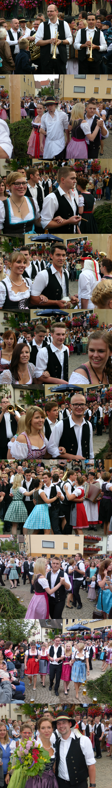 Austanzen des Kirchweihbaums